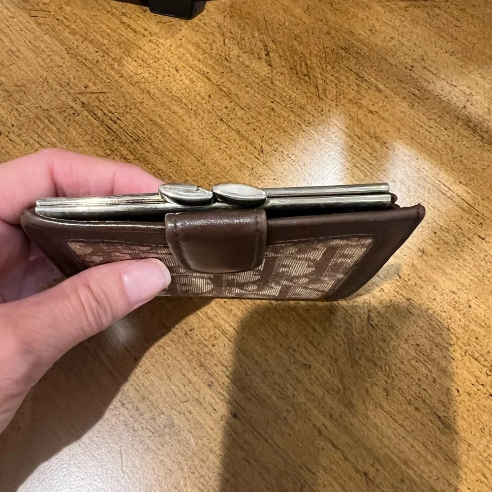 Christian Dior Vintage kiss lock wallet